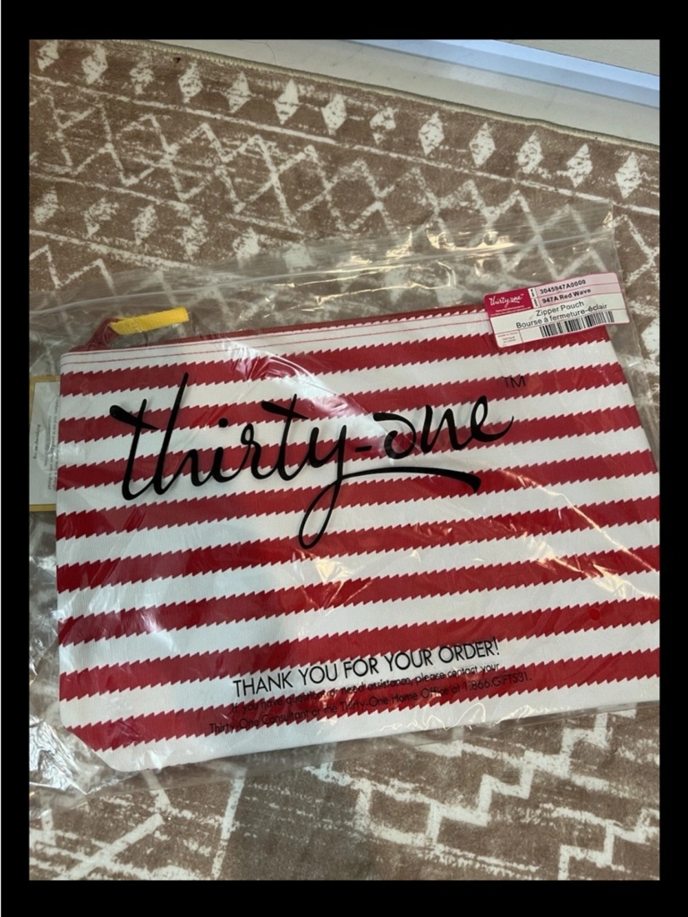 thirty-one large Red and White Striped zipper Pouch